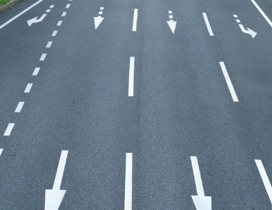 十堰恐龍助力道路標(biāo)線施工 全流程時(shí)間節(jié)點(diǎn)精準(zhǔn)管控方案